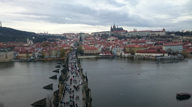 チェコ移住生活～百塔の街プラハの塔に上る①　カレル橋の塔～